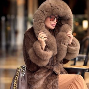 Bunda od pravog krzna rakuna lisice RASPRODAT MODEL